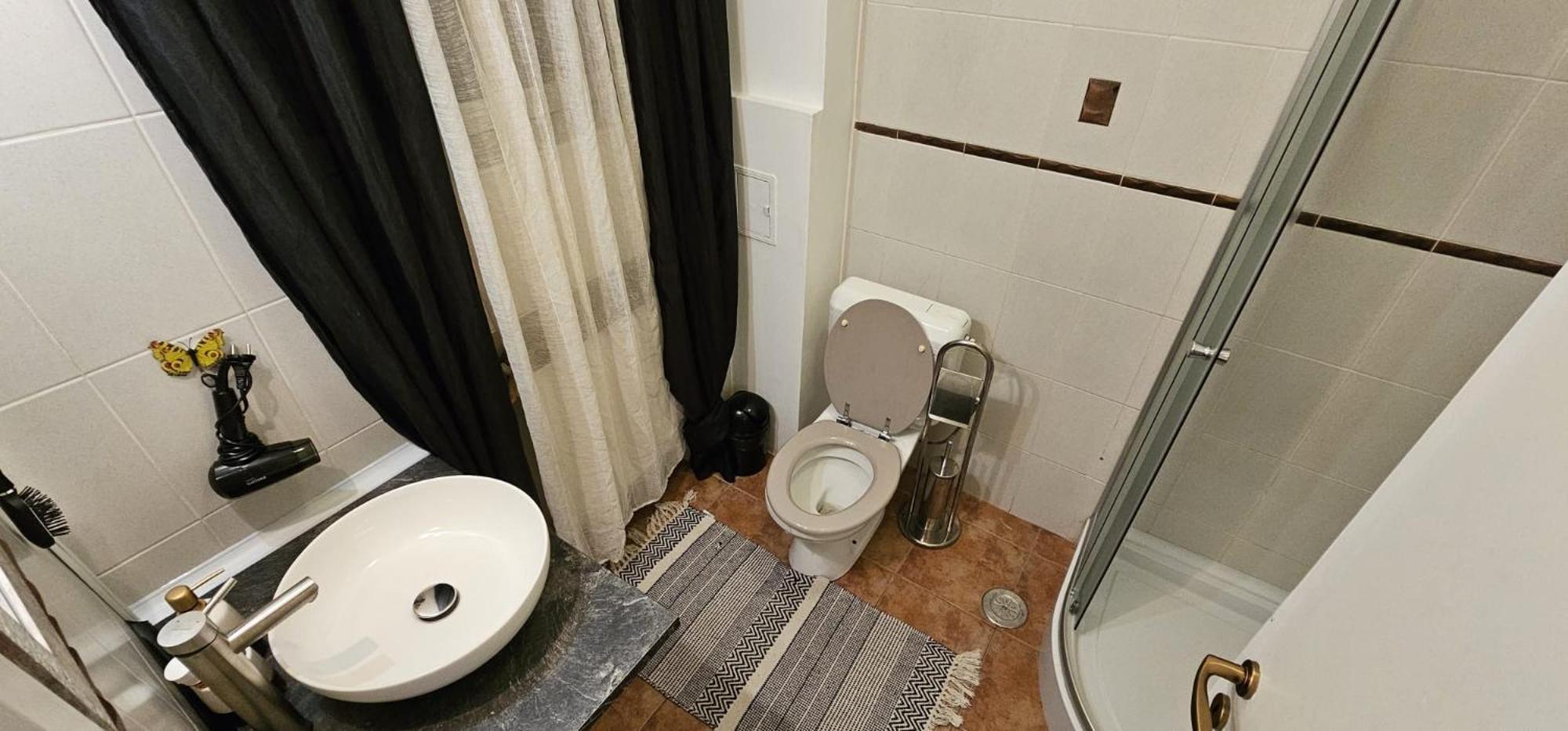 Tantra Studio 1 Conta Universitate Bucharest Luaran gambar